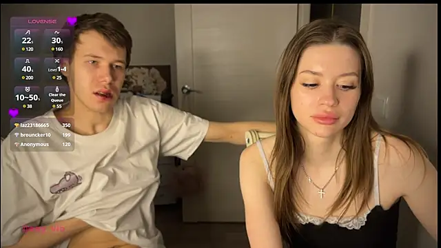 Snapshot of griwkaaa chatting on 02/22/25, 11:13 griwkaaa online show from 02/22/25, 11:13