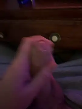 Snapshot of juicyj_420 chatting on 02/20/25, 08:28 juicyj 420 online show from 02/20/25, 08:28