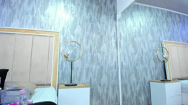 NahomyCarther online show from 09/18/25, 03:41