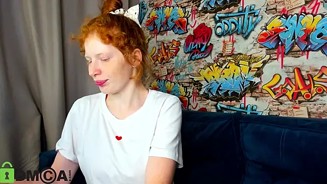 Sandra Wi1son online show from 09/19/25, 01:18