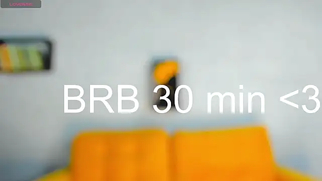 Snapshot of KristinMoore chatting on 03/07/25, 12:12 KristinMoore online show from 03/07/25, 12:12