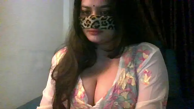 Snapshot of LustyTasha chatting on 12/15/25, 04:11 LustyTasha online show from 12/15/25, 04:11