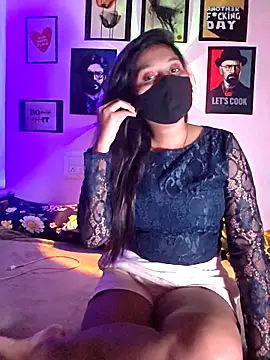 LOVELY  SMART  CPL online show from 09/26/25, 05:06