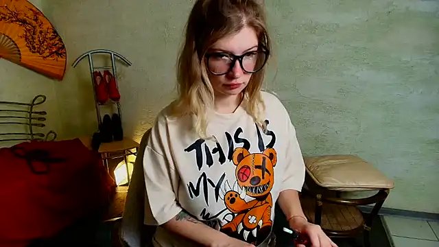 faiirylight online show from 06/09/26, 05:41