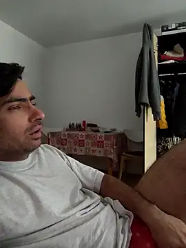 andreiiiii2025 online show from 04/30/26, 09:37