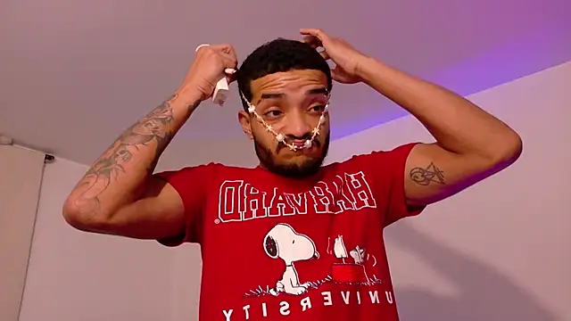 Snapshot of eross_chipre_ chatting on 02/20/26, 10:27 eross chipre online show from 02/20/26, 10:27