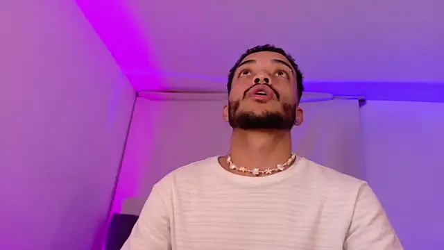 Snapshot of eross_chipre_ chatting on 03/04/26, 02:50 eross chipre online show from 03/04/26, 02:50