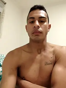 Snapshot of lh207848 chatting on 02/18/25, 04:37 lh207848 online show from 02/18/25, 04:37