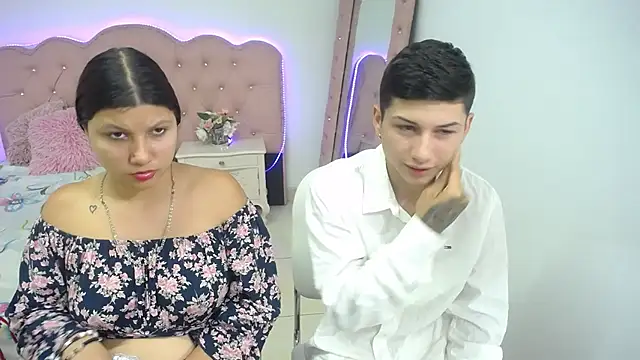 Snapshot of katty_And_alex chatting on 03/15/25, 08:32 katty And alex online show from 03/15/25, 08:32