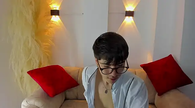 Snapshot of liam_orion chatting on 03/18/25, 05:53 liam orion online show from 03/18/25, 05:53