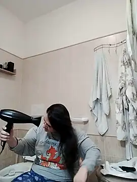 Snapshot of Dolcecurvy chatting on 01/11/26, 06:13 Dolcecurvy online show from 01/11/26, 06:13