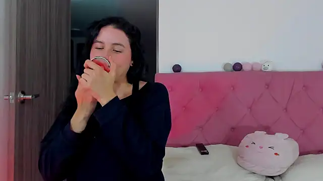 Snapshot of ela_black chatting on 03/10/25, 12:26 ela black online show from 03/10/25, 12:26