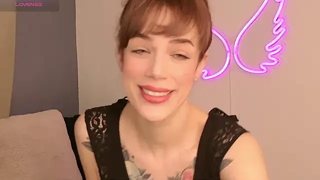 Snapshot of FrancescaFerra chatting on 02/08/26, 01:47 FrancescaFerra online show from 02/08/26, 01:47