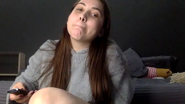 Snapshot of bysinka18 chatting on 05/14/26, 06:26 bysinka18 online show from 05/14/26, 06:26