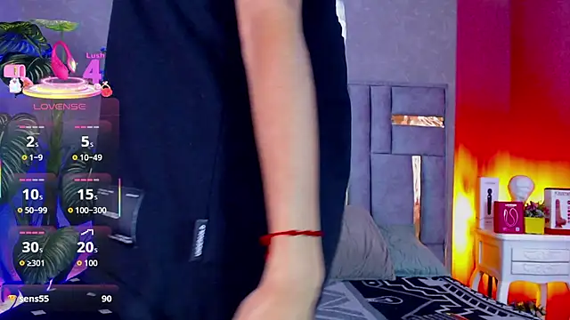 Tyla Ks online show from 10/06/25, 07:44