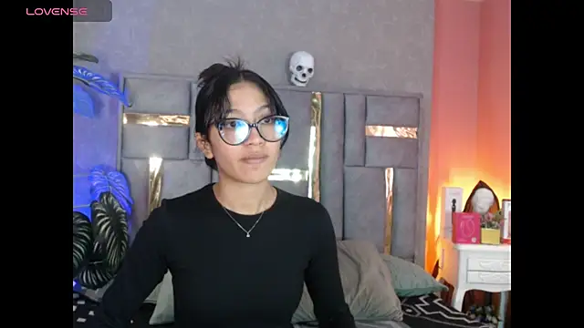 Tyla Ks online show from 10/11/25, 07:34