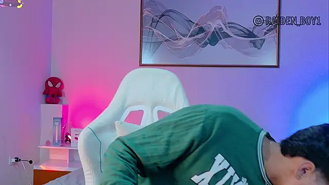 Raiden  Boy online show from 12/19/25, 10:50