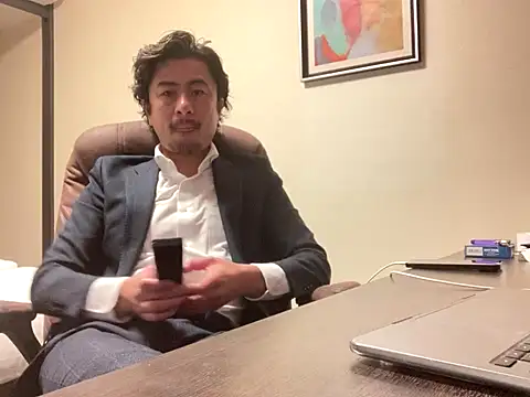 Snapshot of masato1115aa chatting on 12/19/25, 11:50 masato1115aa online show from 12/19/25, 11:50