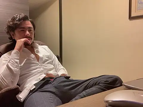 Snapshot of masato1115aa chatting on 02/10/26, 12:31 masato1115aa online show from 02/10/26, 12:31