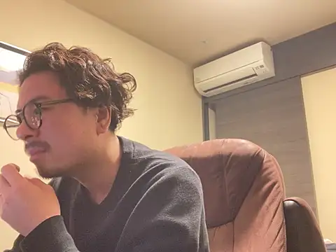 Snapshot of masato1115aa chatting on 02/23/26, 12:46 masato1115aa online show from 02/23/26, 12:46