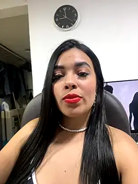 Snapshot of _SARA_69 chatting on 09/14/25, 02:00  SARA 69 online show from 09/14/25, 02:00