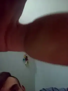 Snapshot of GrindingOvermuch chatting on 10/24/25, 08:55 GrindingOvermuch online show from 10/24/25, 08:55