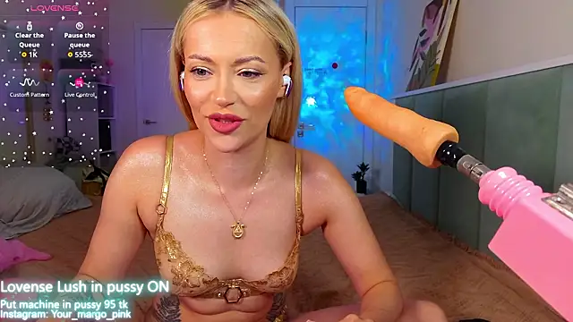 Snapshot of Margony chatting on 03/23/26, 12:53 Margony online show from 03/23/26, 12:53