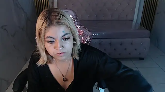 lili conor s online show from 03/22/25, 10:06