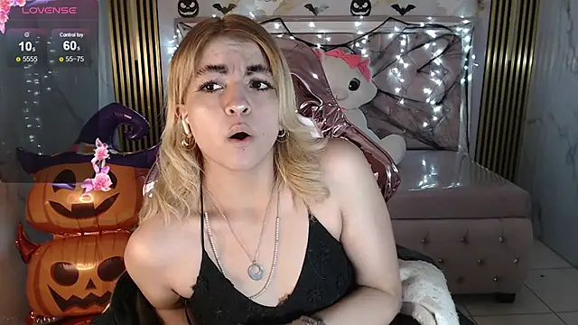 lili conor s online show from 10/07/25, 04:20