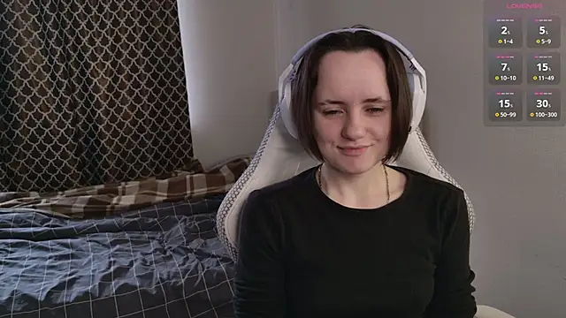Luna Loveee online show from 05/06/26, 06:19