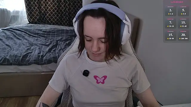 Luna Loveee online show from 06/27/26, 06:07