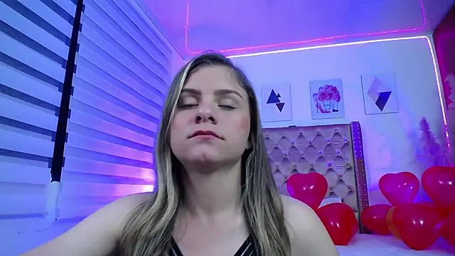 Snapshot of ValeAmayaa chatting on 02/20/25, 11:32 ValeAmayaa online show from 02/20/25, 11:32