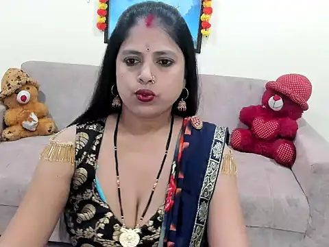 leahgotiii online show from 10/23/25, 03:17