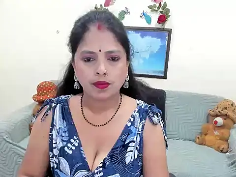 leahgotiii online show from 06/08/26, 03:07