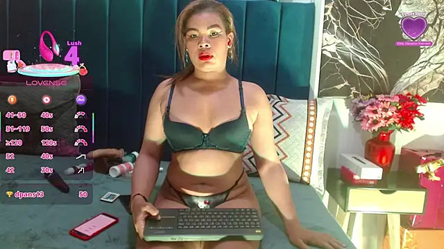 Snapshot of Mariana_star1 chatting on 10/05/25, 04:00 Mariana star1 online show from 10/05/25, 04:00