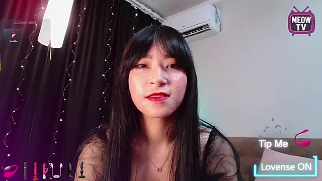 miyakimi0101 online show from 09/12/25, 12:33