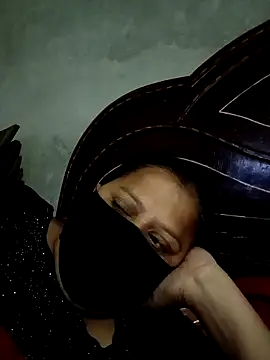 sharnjit299 online show from 12/05/25, 06:04