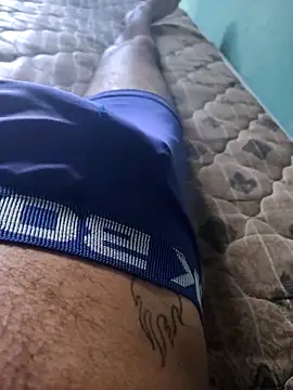 Snapshot of vertin07 chatting on 10/24/25, 04:58 vertin07 online show from 10/24/25, 04:58