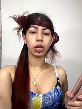 Snapshot of Cassie_bloom chatting on 09/20/25, 11:28 Cassie bloom online show from 09/20/25, 11:28