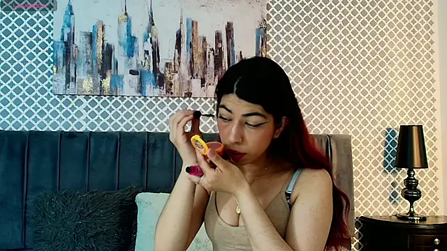 Snapshot of Cassie_bloom chatting on 09/30/25, 03:22 Cassie bloom online show from 09/30/25, 03:22