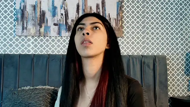 Snapshot of Cassie_bloom chatting on 10/07/25, 03:36 Cassie bloom online show from 10/07/25, 03:36