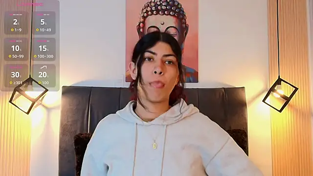 Snapshot of Cassie_bloom chatting on 11/13/25, 07:46 Cassie bloom online show from 11/13/25, 07:46