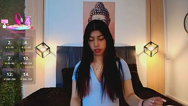 Snapshot of Cassie_bloom chatting on 12/03/25, 08:51 Cassie bloom online show from 12/03/25, 08:51