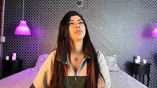 Cassie bloom online show from 05/13/26, 03:37
