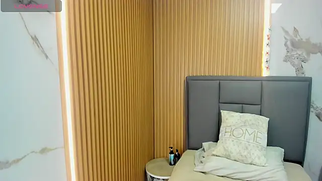 MEGANZARICK online show from 11/21/25, 03:05