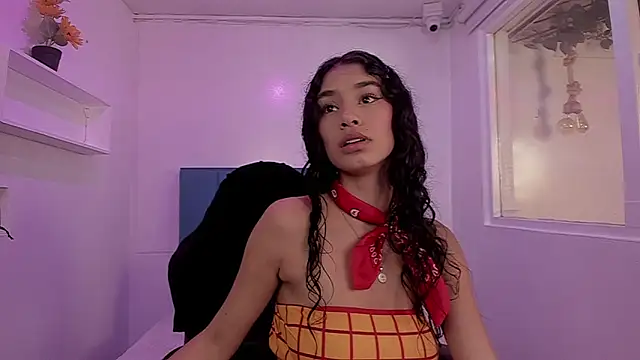 Anniie  Evans online show from 10/31/25, 04:13