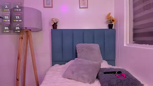 Anniie  Evans online show from 12/03/25, 04:16