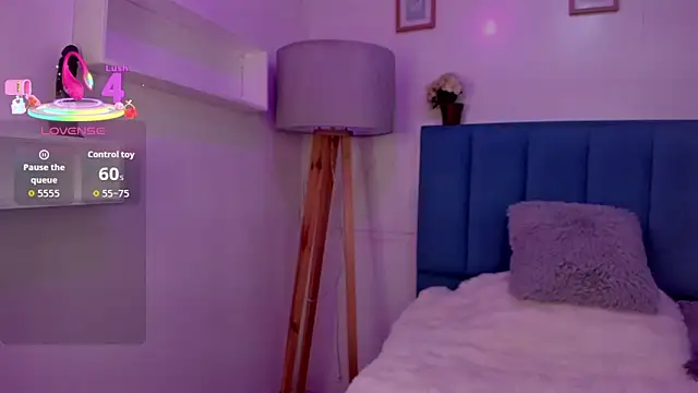 Anniie  Evans online show from 12/16/25, 03:50