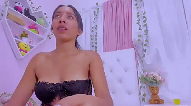 Emma lorense22 online show from 03/19/25, 10:20