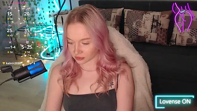 Snapshot of lissallor_ chatting on 10/03/25, 12:46 lissallor online show from 10/03/25, 12:46
